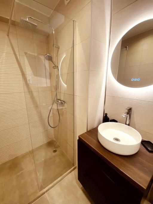Appartement En Centre-Ville Saint-Avold Eksteriør bilde